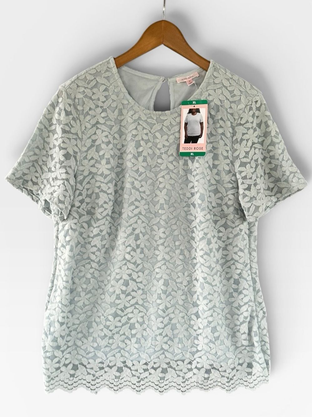 🎉5 for $45🎉 NWT Teddi rose lace top blouse shirt size XL